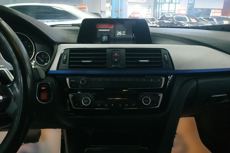 宝马3系 2018款 320i M运动套装局部细节16