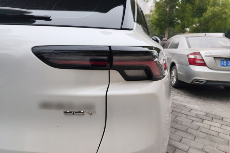 观致7 2020款 1.6T 巡航豪华型车身外观9