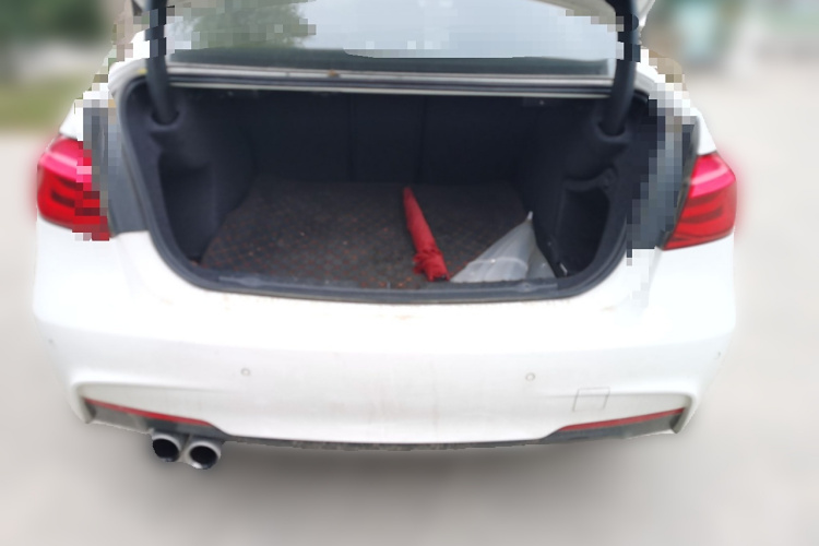 宝马3系 2018款 320i M运动套装局部细节23