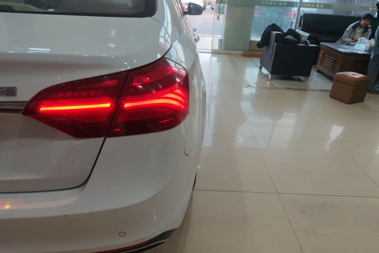 吉利汽车 帝豪 2018款 1.5L CVT豪华型车身外观9