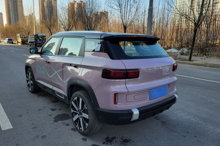 吉利汽车 吉利icon 2025款 玲珑 1.5TD 如意版车身外观6005