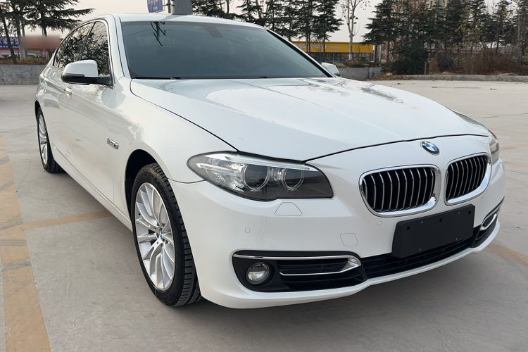 宝马5系 2014款 525Li 豪华设计套装车身外观6002