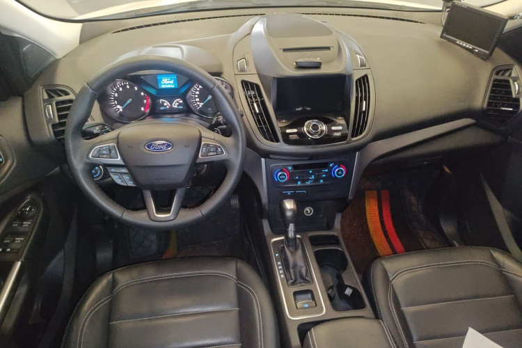 福特 翼虎 2017款 EcoBoost 180 两驱虎跃型中控内饰12