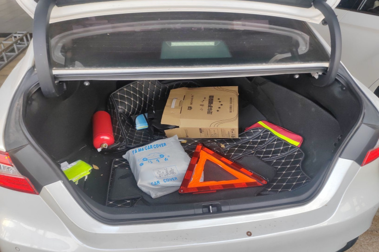 丰田 凯美瑞 2018款 2.5G 豪华版局部细节23