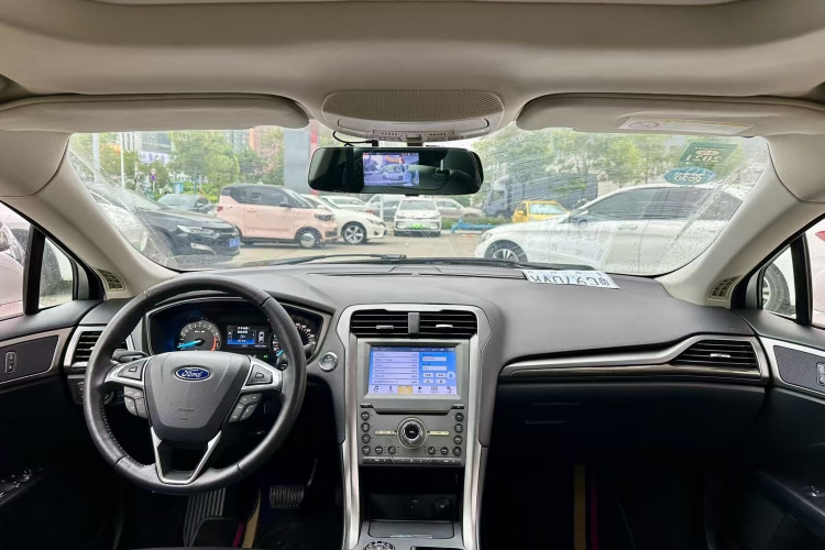 福特 蒙迪欧 2018款 EcoBoost 180 时尚型中控内饰7003