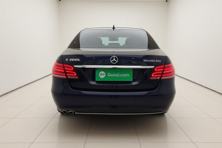 奔驰E级 2014款 E 260 L 运动型车身外观6