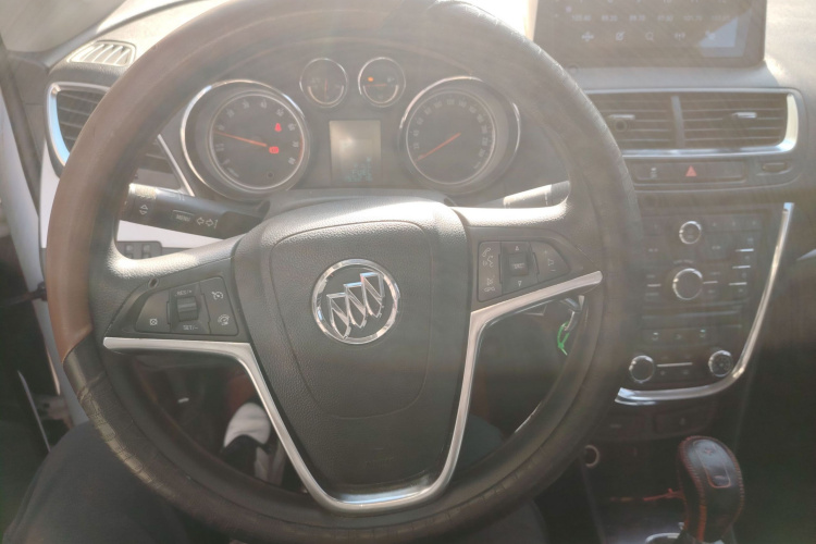 别克 昂科拉 2015款 1.4T 自动两驱都市精英型中控内饰13