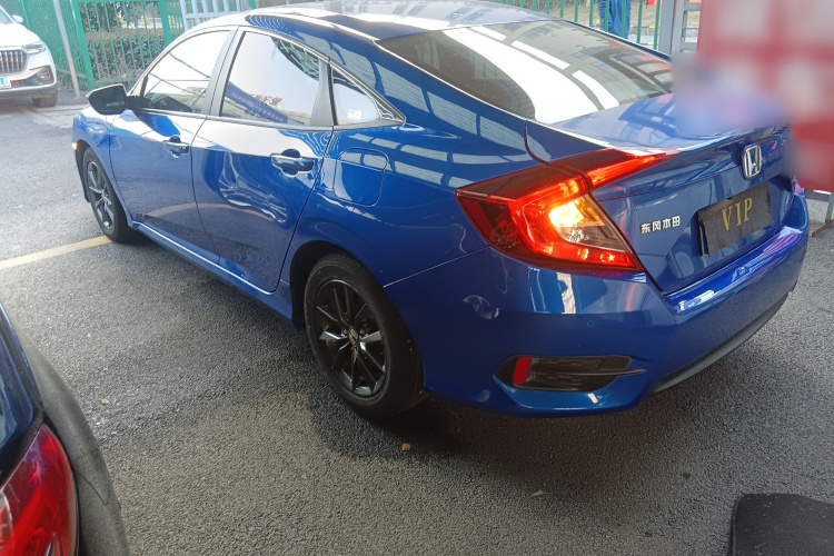 本田 思域 2019款 220TURBO 手动劲控版 国VI车身外观4