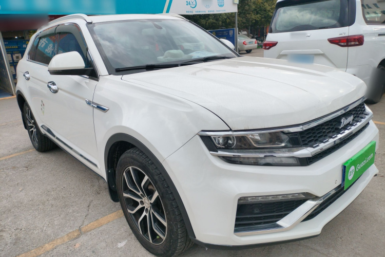 众泰 大迈X7 2018款 2.0T 自动尊贵型车身外观3