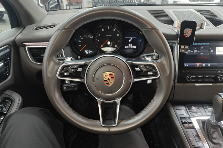 保时捷 2017款  Macan 2.0T中控内饰13