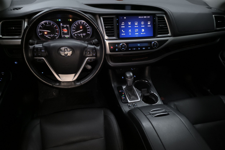 丰田 汉兰达 2021款 2.0T 四驱豪华版 7座中控内饰12