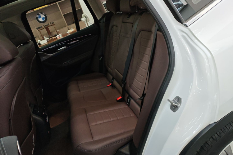 宝马X3 2021款 xDrive25i 豪华套装中控内饰21