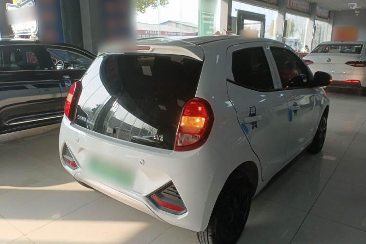 江铃集团新能源 易至EV2 2023款 吉祥版 201km 舒适型车身外观7