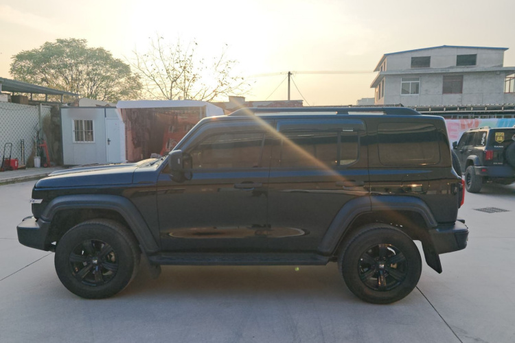 坦克300 2024款 2.0T 征服者车身外观6005