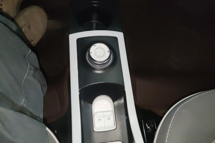 五菱汽车 宏光MINIEV 2022款 GAMEBOY 200km 玩乐款 磷酸铁锂局部细节18