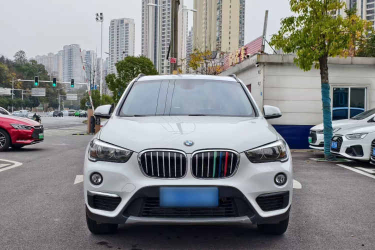 宝马X1 2019款 sDrive18Li 时尚型车身外观6001