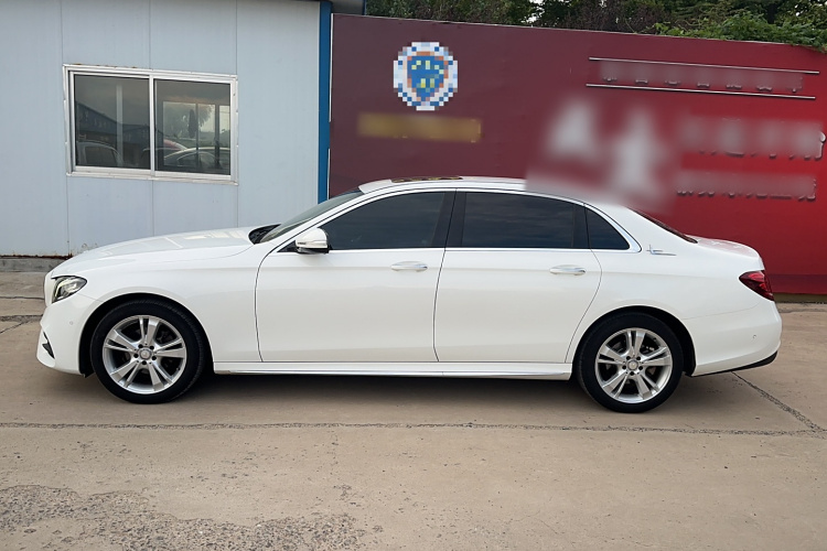 奔驰E级 2016款 E 200 L 运动型车身外观6005