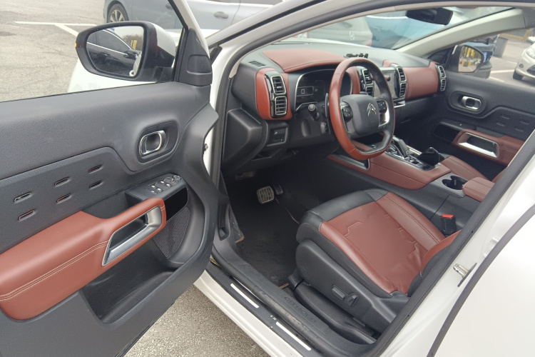 雪铁龙 天逸 C5 AIRCROSS 2020款 400THP 尊享型中控内饰20