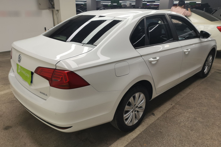 大众 2019款 宝来·传奇 1.5L 自动时尚型 国V车身外观7