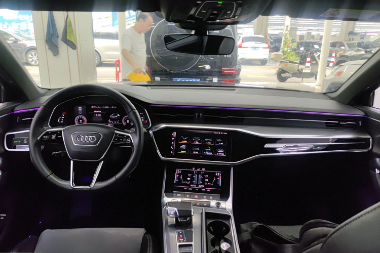 奥迪A6L 2019款 45 TFSI 臻选动感型中控内饰12