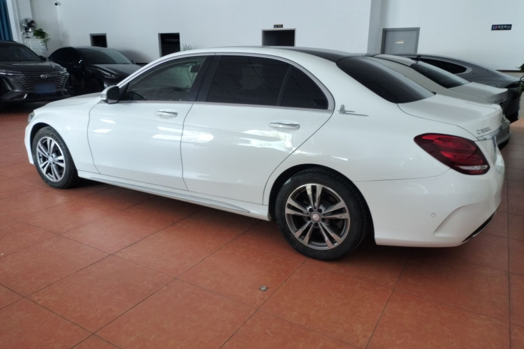 奔驰C级 2015款 改款 C 200 L 运动型车身外观6003
