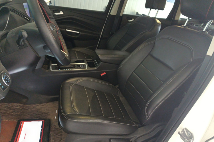 福特 翼虎 2018款 EcoBoost 180 两驱铂翼型中控内饰19