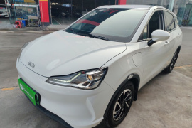 哪吒汽车 哪吒V 2021款 长续航娱乐版升级型