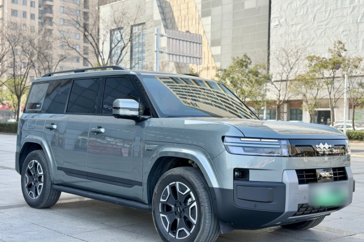 方程豹 钛7 2025款 135KM两驱Pro版车身外观6004