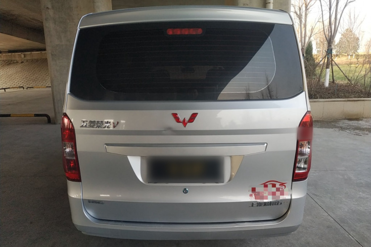 五菱汽车 五菱荣光V 2019款 1.5L标准型国VI LAR车身外观6