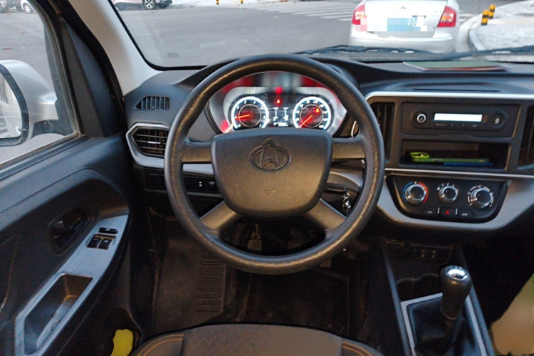 长安凯程 长安睿行M60 2023款 1.5L GDI舒适型客车6/7座局部细节13