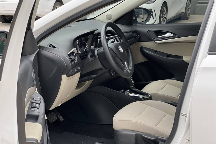 别克 凯越 2020款 15N CVT精英型中控内饰7002