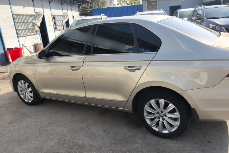 大众 宝来 2018款 1.5L 自动舒适型车身外观4