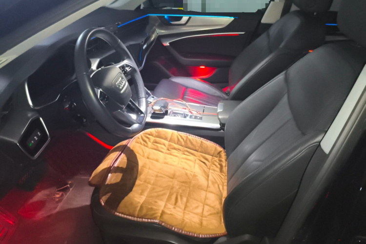 奥迪A6L 2020款 40 TFSI 豪华致雅型中控内饰19