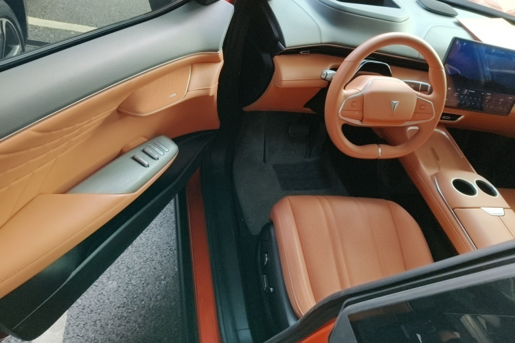 深蓝汽车 深蓝S07 2024款 215Max 乾崑智驾ADS SE增程版中控内饰20