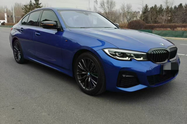 宝马3系 2020款 改款 325i M运动曜夜套装车身外观6002