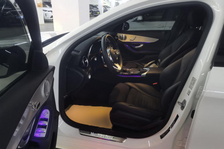 奔驰C级 2021款 C 260 星耀臻藏版中控内饰20