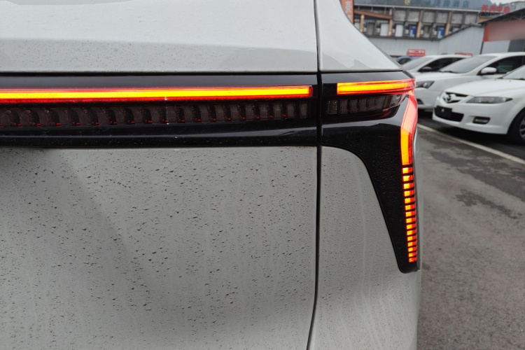 凯翼昆仑 2023款 昆仑 500 天际版车身外观9