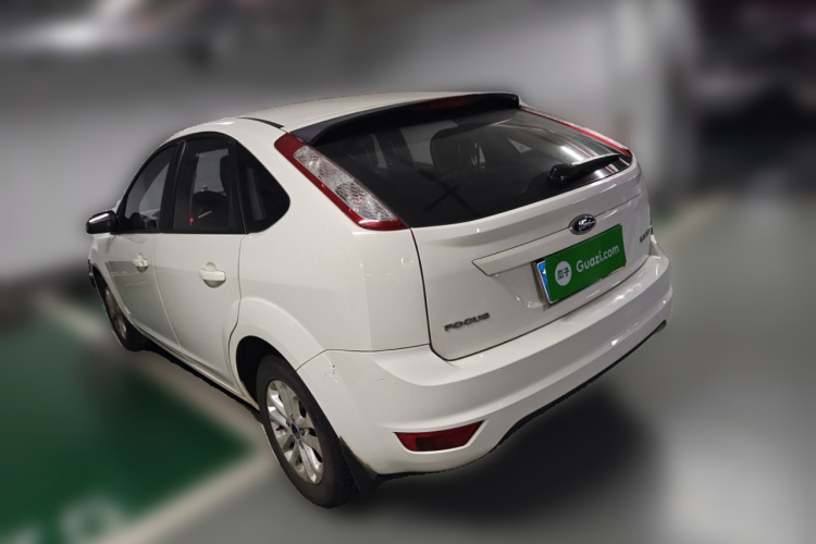 福特 福克斯 2013款 两厢经典 1.8L 自动基本型车身外观6003