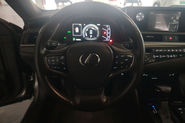 雷克萨斯ES 2018款 300h 卓越版 国VI中控内饰13