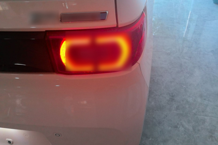 五菱汽车 宏光MINIEV 2022款 马卡龙臻享款 磷酸铁锂车身外观9