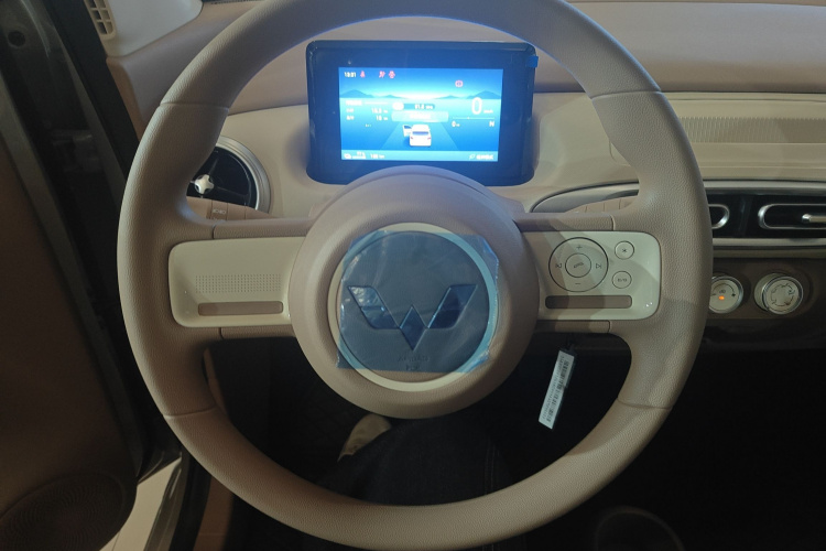 五菱汽车 宏光MINIEV 2025款 四门版 进阶款中控内饰13