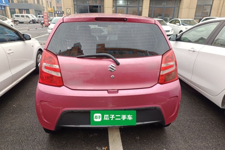 铃木 奥拓 2013款 1.0L 手动豪华型车身外观6