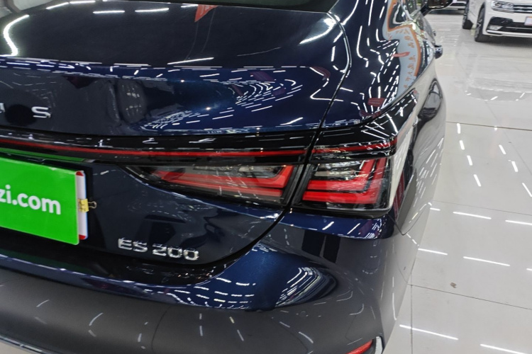 雷克萨斯ES 2025款 200 臻享版车身外观6006