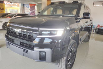 方程豹 豹8 2025款 智勇旗舰版 7座