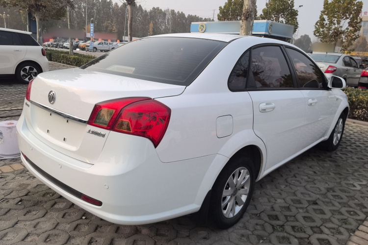 别克 凯越 2013款 1.5L 自动经典型车身外观7