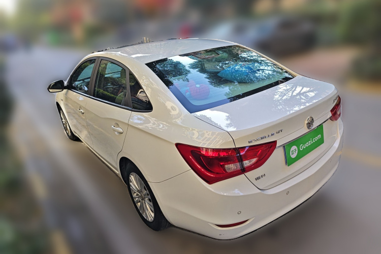 别克 英朗 2017款 15N 自动精英型车身外观5