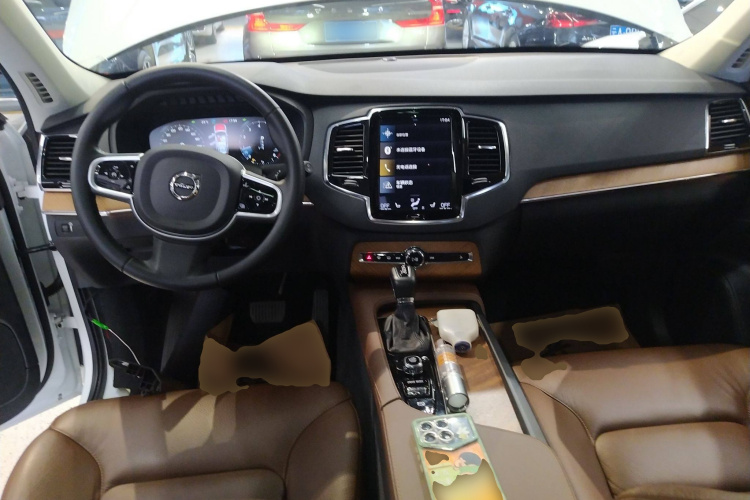 沃尔沃XC90 2020款 改款 T6 智逸豪华版 7座中控内饰12