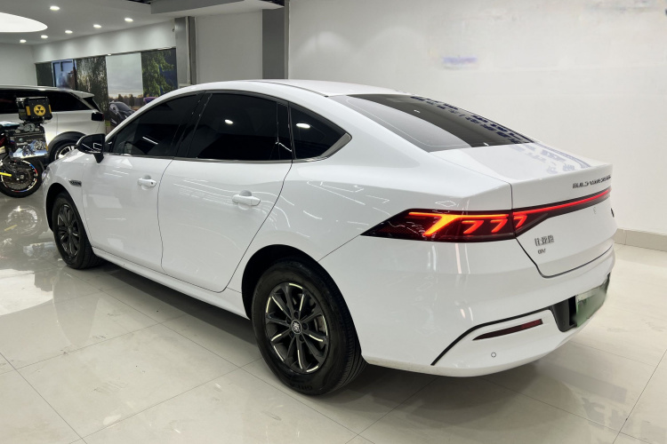 比亚迪 秦PLUS 2021款 EV 400KM 领畅版车身外观6004