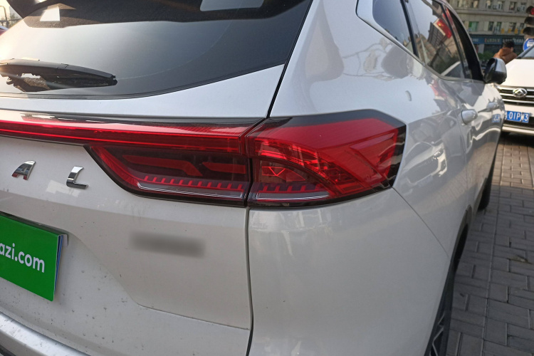 哈弗H6 2023款 国潮版 1.5T 自动都市版车身外观9