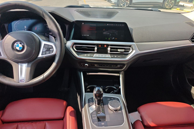 宝马3系 2022款 改款 325i M运动曜夜套装局部细节16